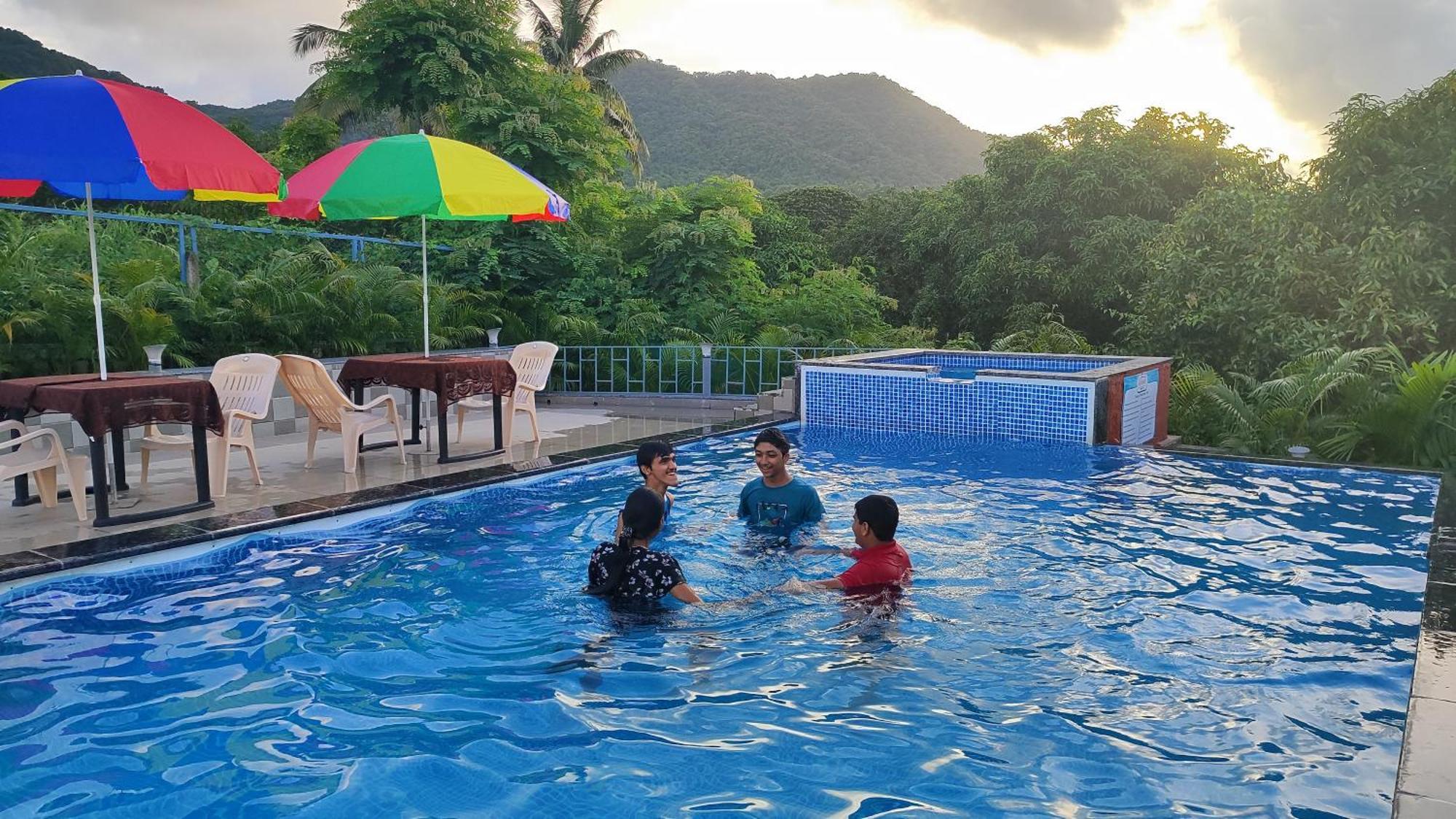 Riyansh Alibaug Villas And Resort 알리바그 외부 사진